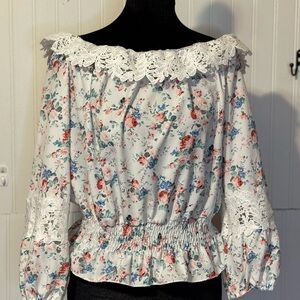 Floral Lace Off-Shoulder Top Size large